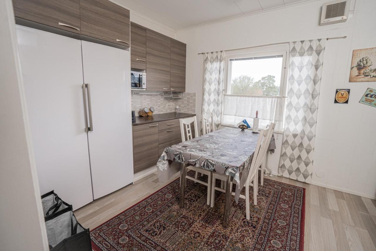 Iso Ja Viihtyisae Asunto Pietarsaaressa Apartment Jakobstad Exterior photo
